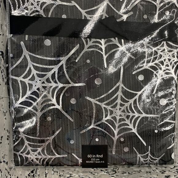 Halloween Mint & Ivy Spooky Spiderweb Spider Webs Metallic  52 X 70 Tablecloth - Picture 4 of 7